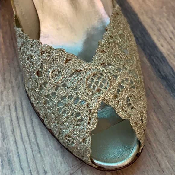 Stuart Weitzman for Martinique Heels 8 - Picture 4 of 8